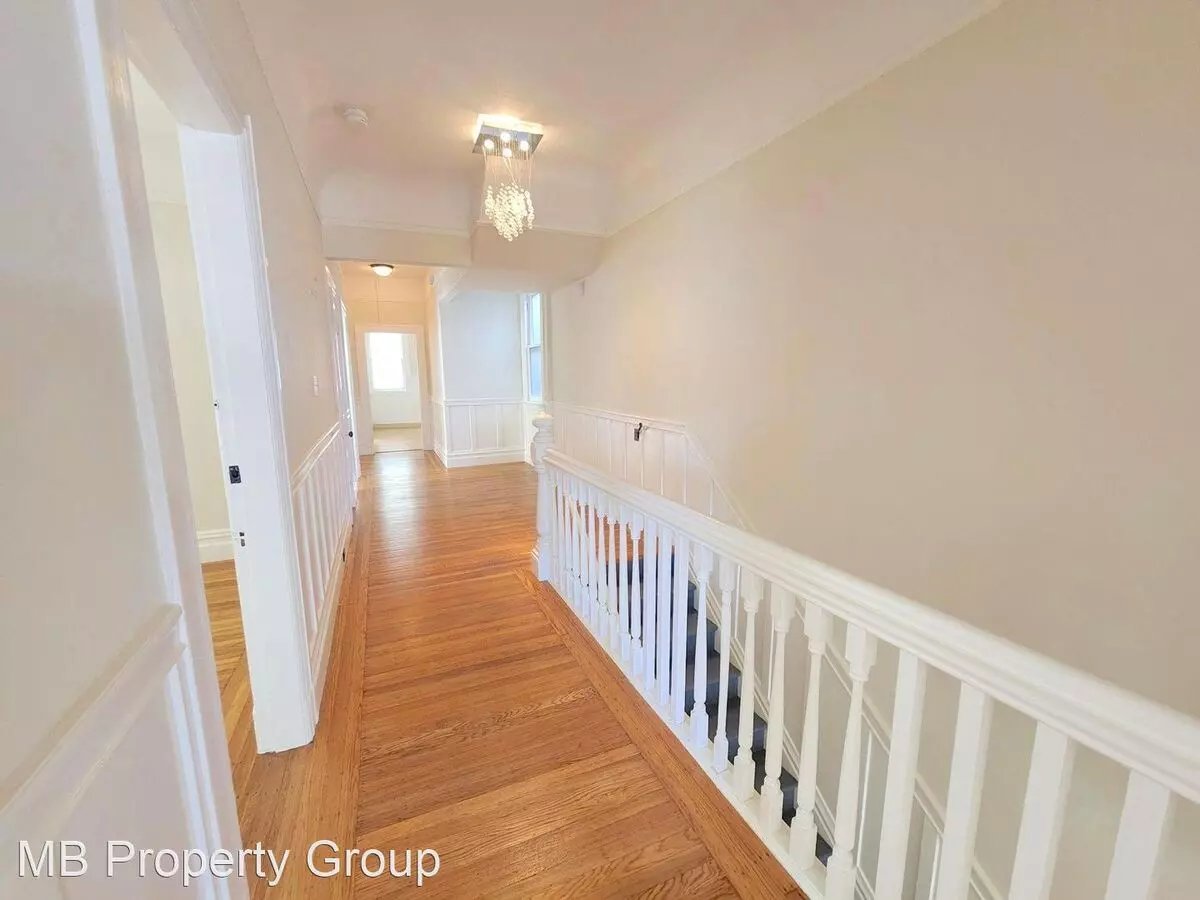 3 Beds • 1 Bath floor plan