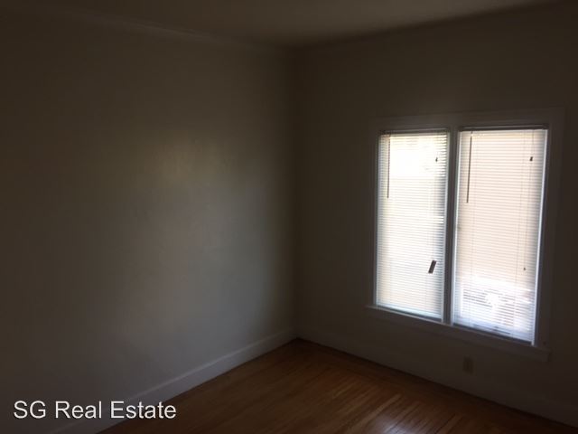 2 Beds, 1 Bath Model floor plan