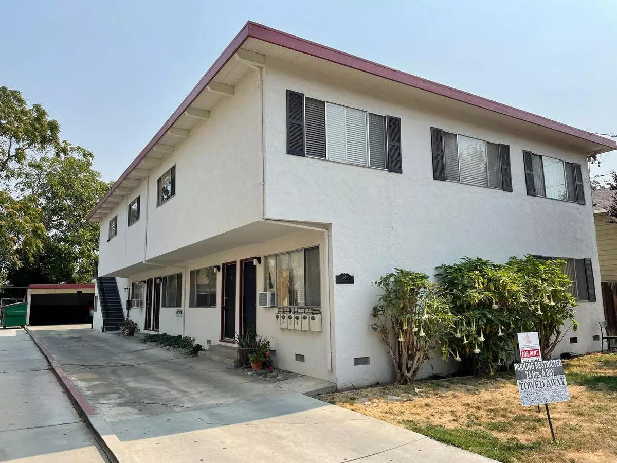 2 Beds • 1 Bath 5 floor plan