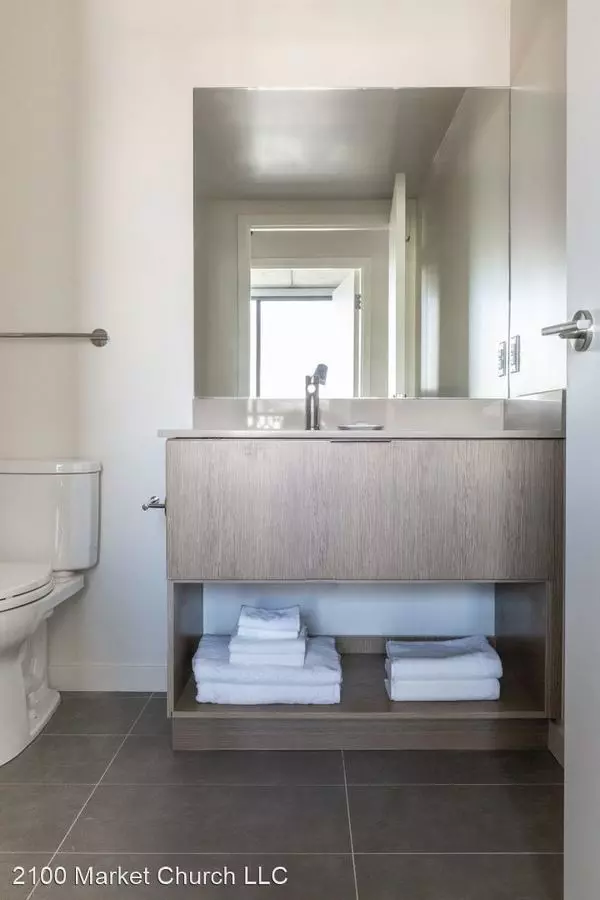 08 Stack - 2br/1ba floor plan