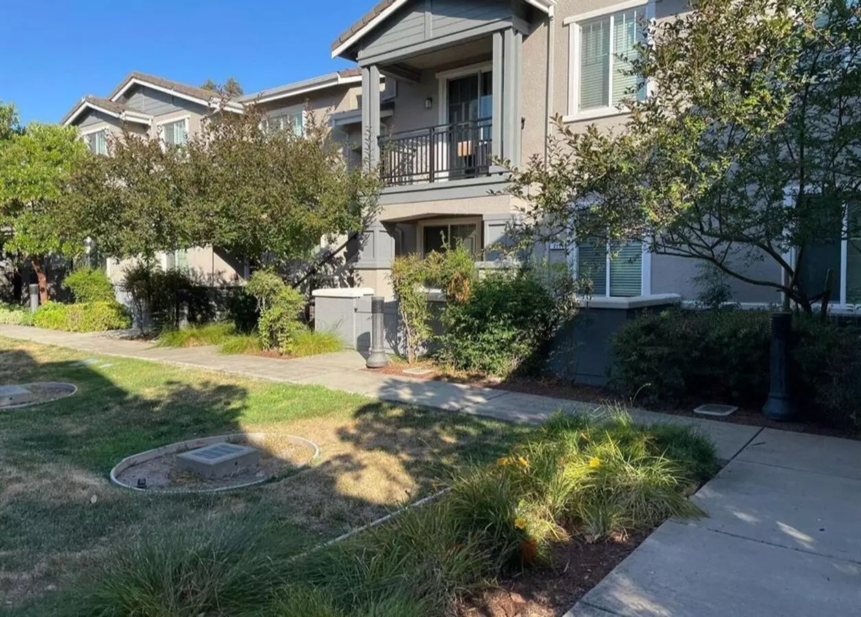 2 Beds • 2 Bath 221 floor plan