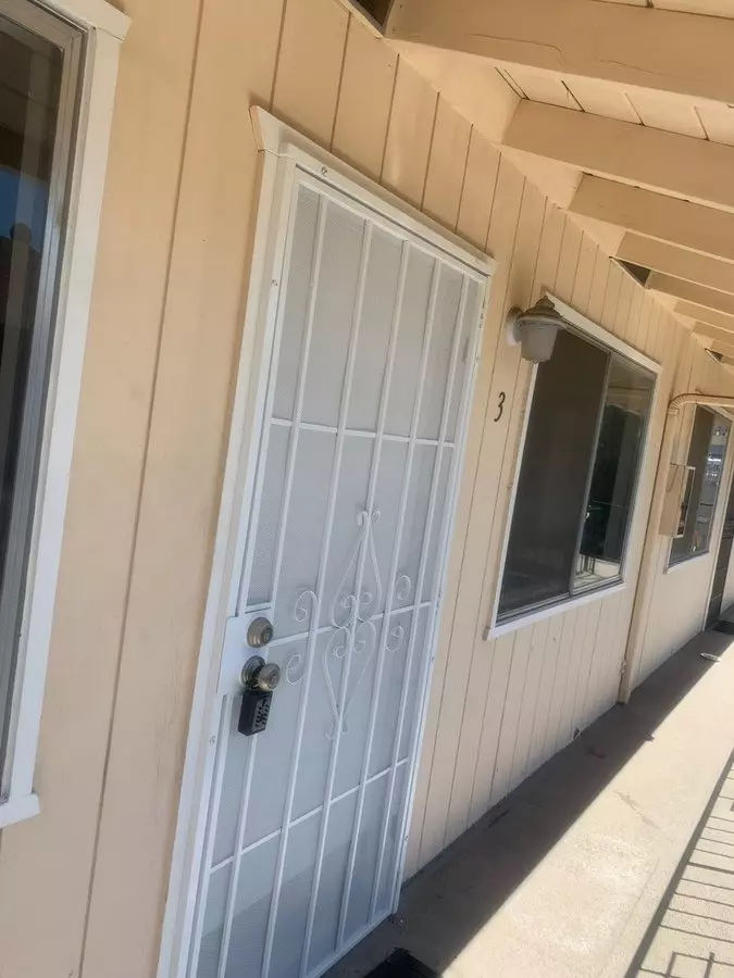 2 Beds • 1 Bath 4 floor plan