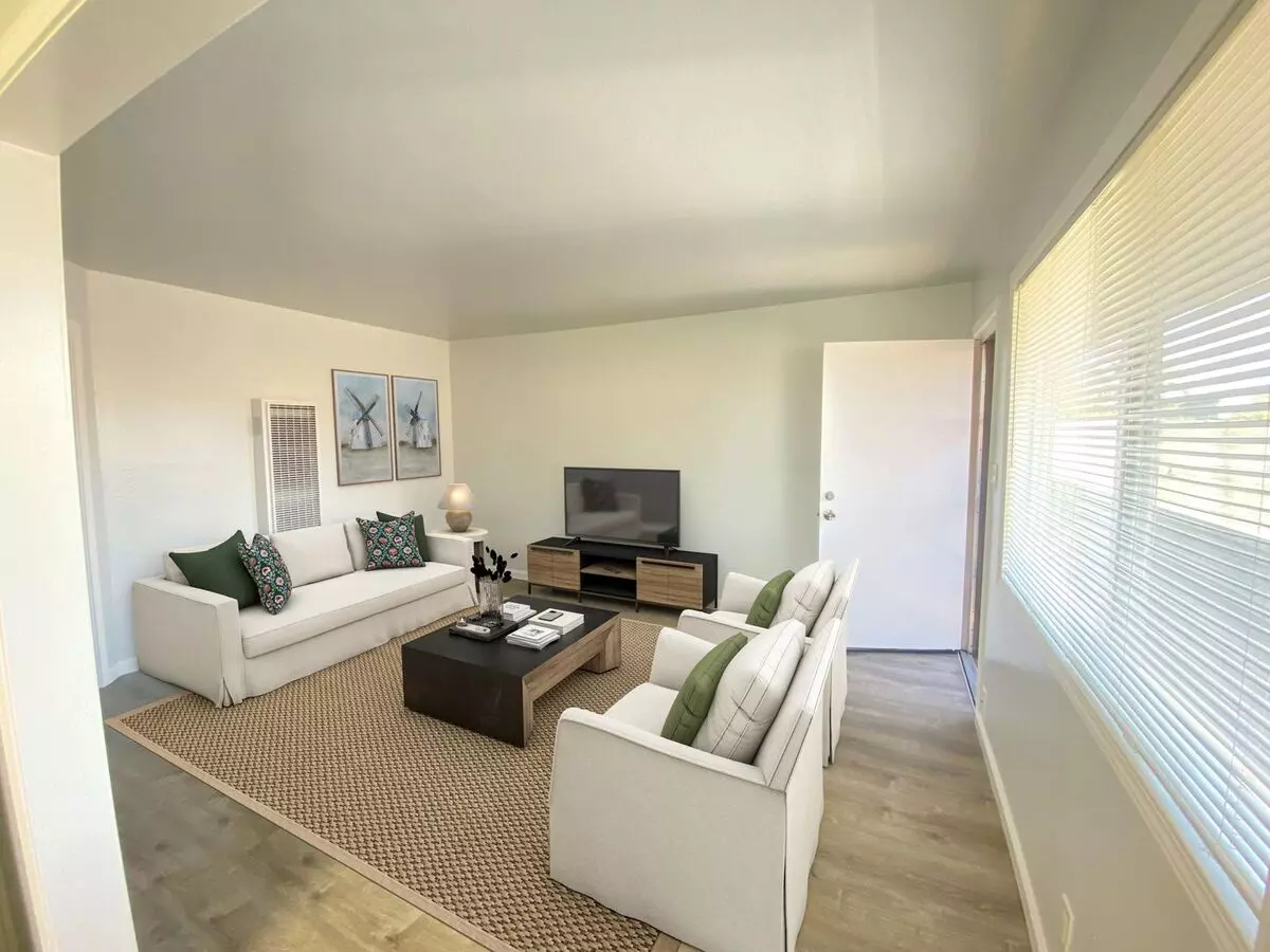 2 Beds • 1 Bath floor plan