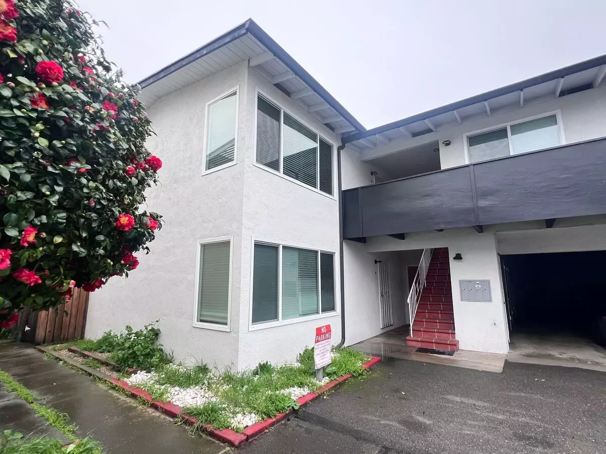 2BR/1BA A floor plan