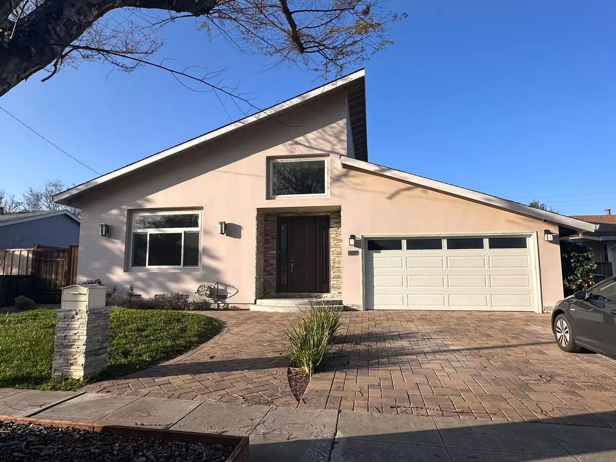 4 Beds • 2 Bath floor plan