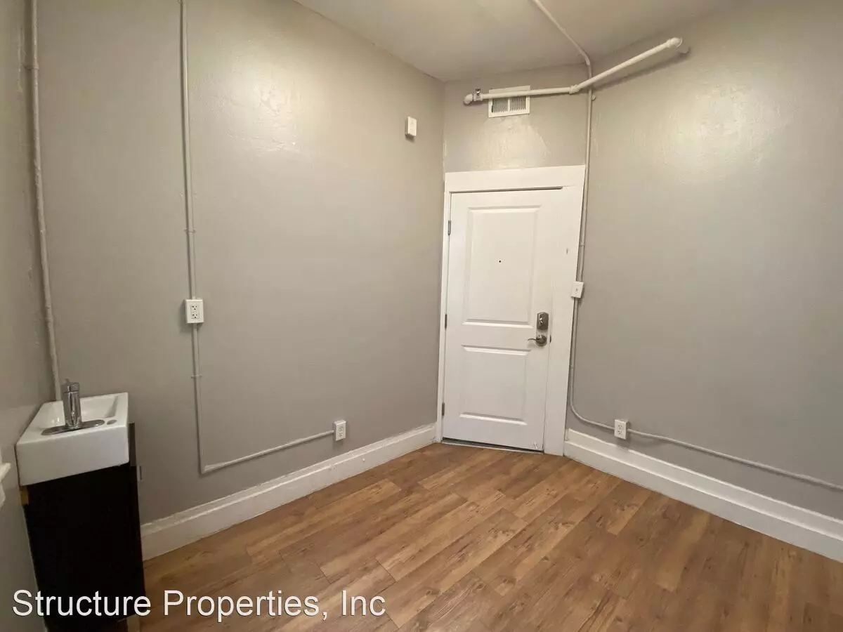 Studio • 1 Bath 24 floor plan