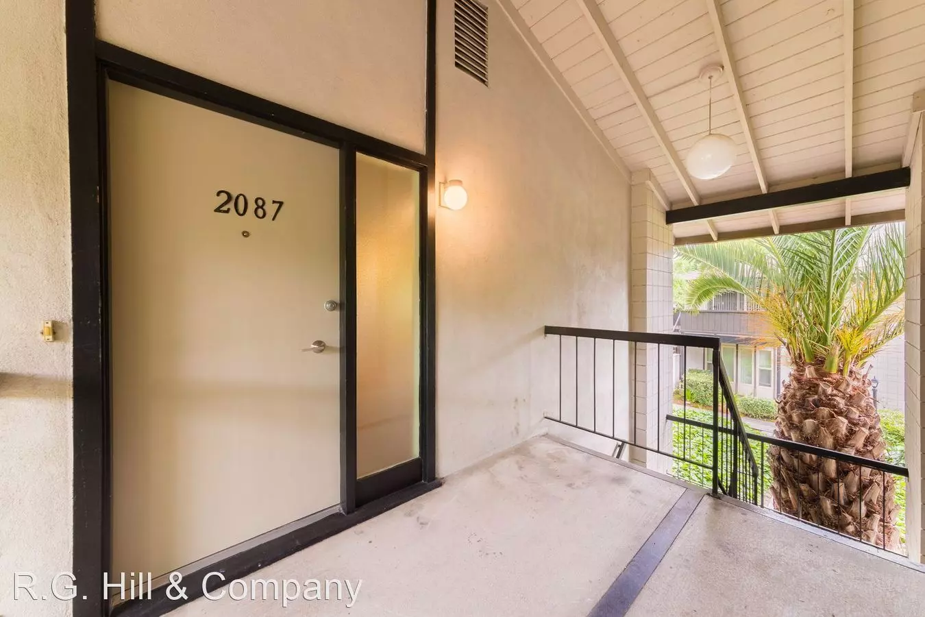 2 Beds • 2 Bath floor plan
