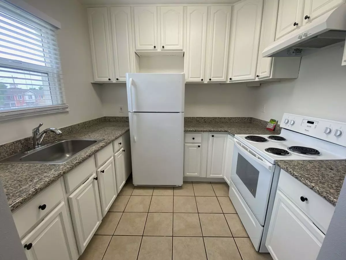 1 Bed • 1 Bath 514 floor plan