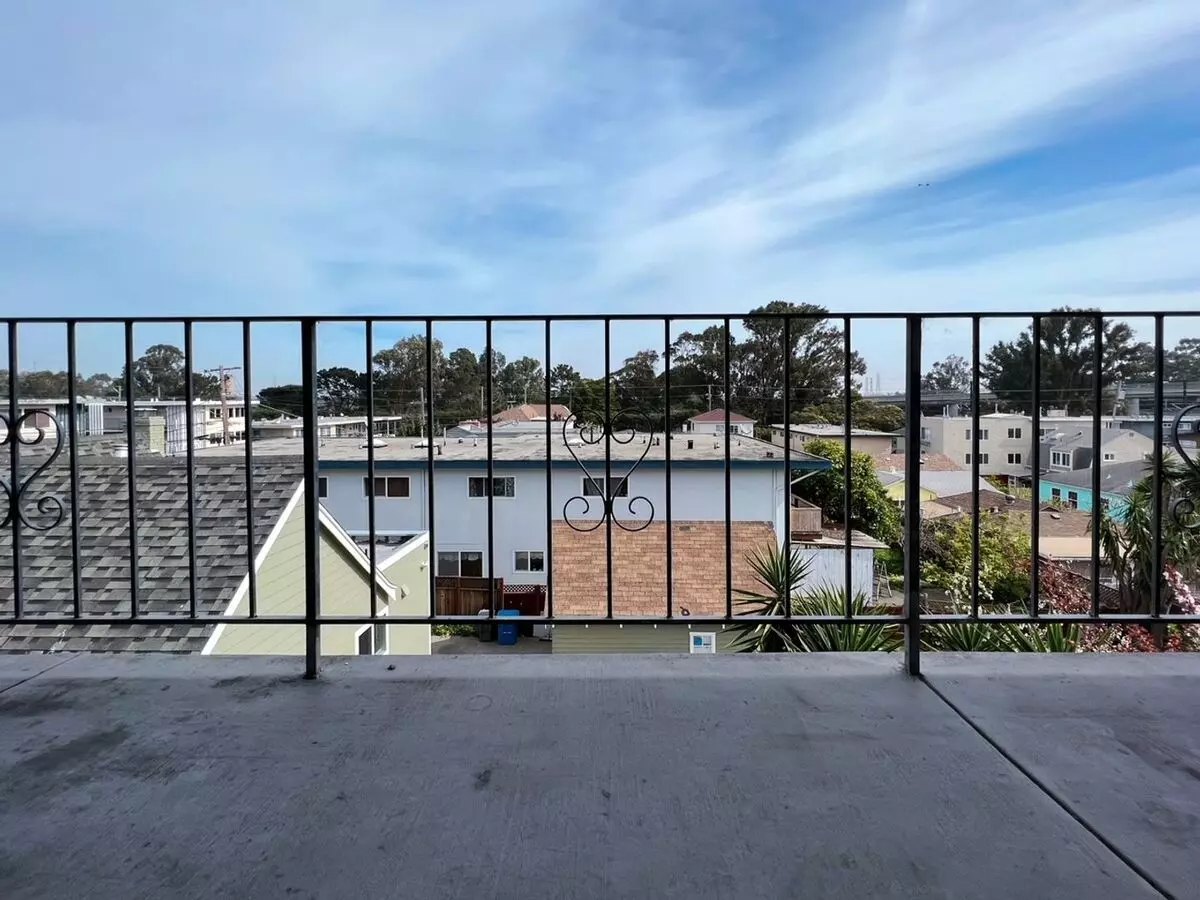 2 Beds • 1 Bath 1 floor plan