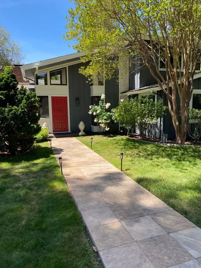 4 Beds • 3 Bath floor plan