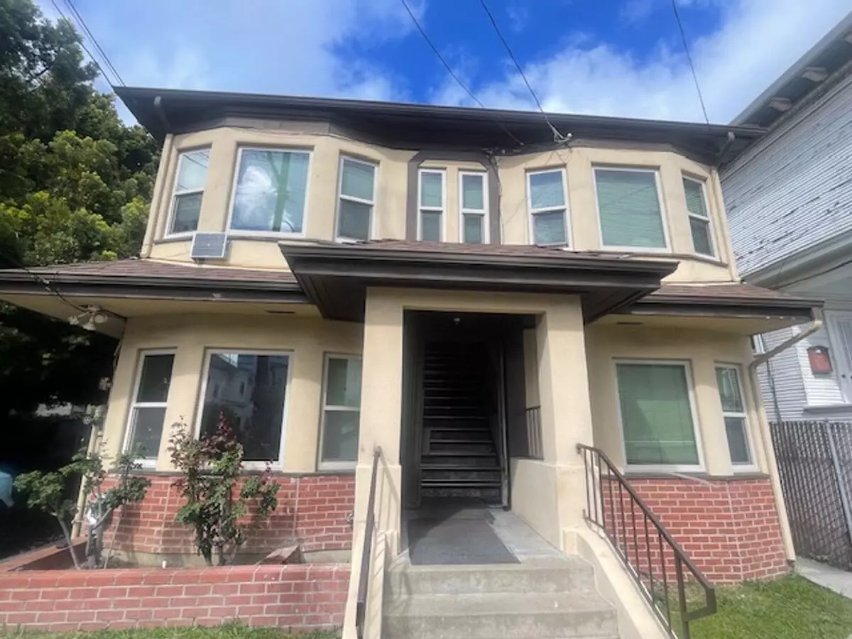 2 Beds • 1 Bath floor plan