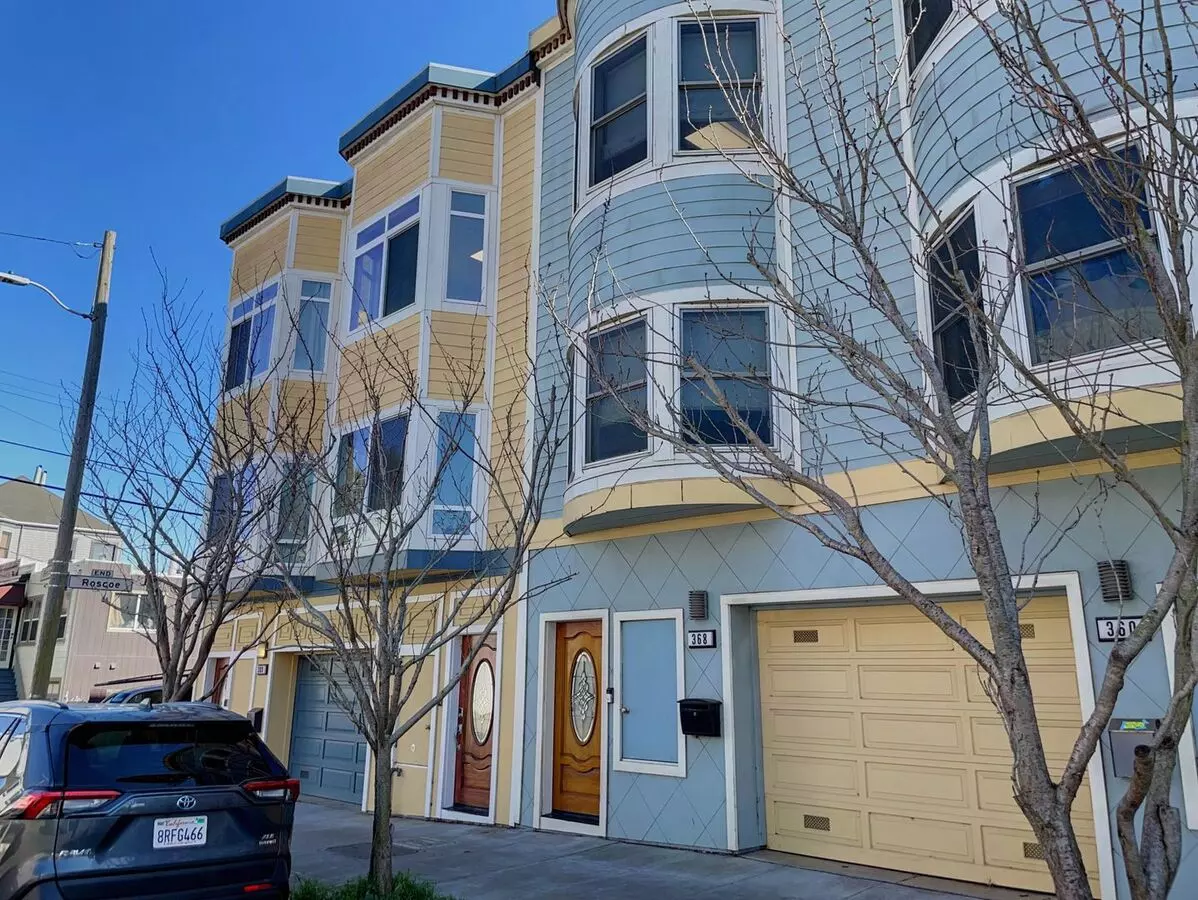 3 Beds • 3 Bath floor plan
