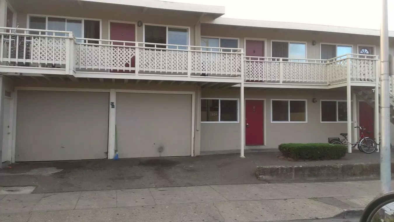 2 Beds • 1 Bath 11 floor plan