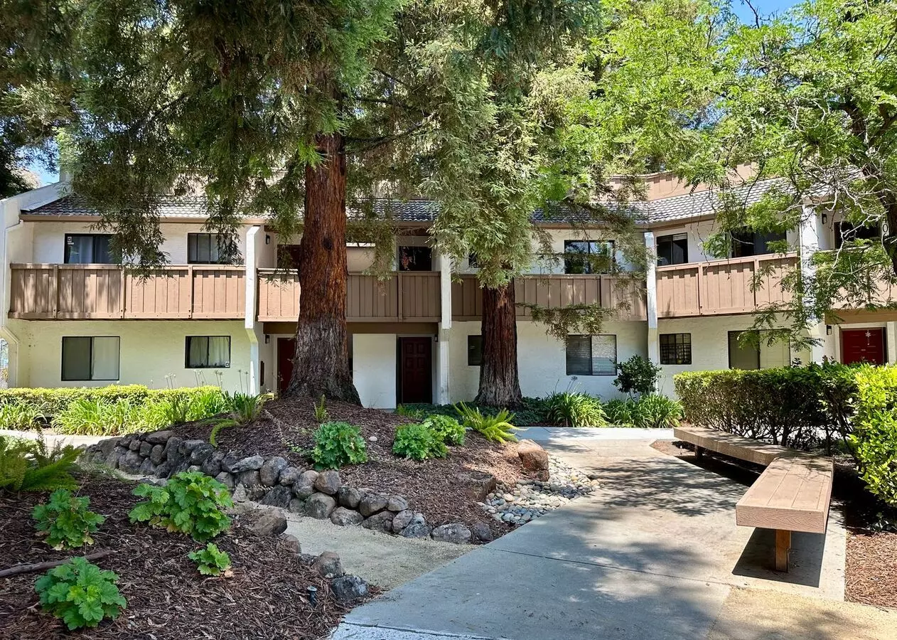 2 Beds • 1 Bath 1402 floor plan