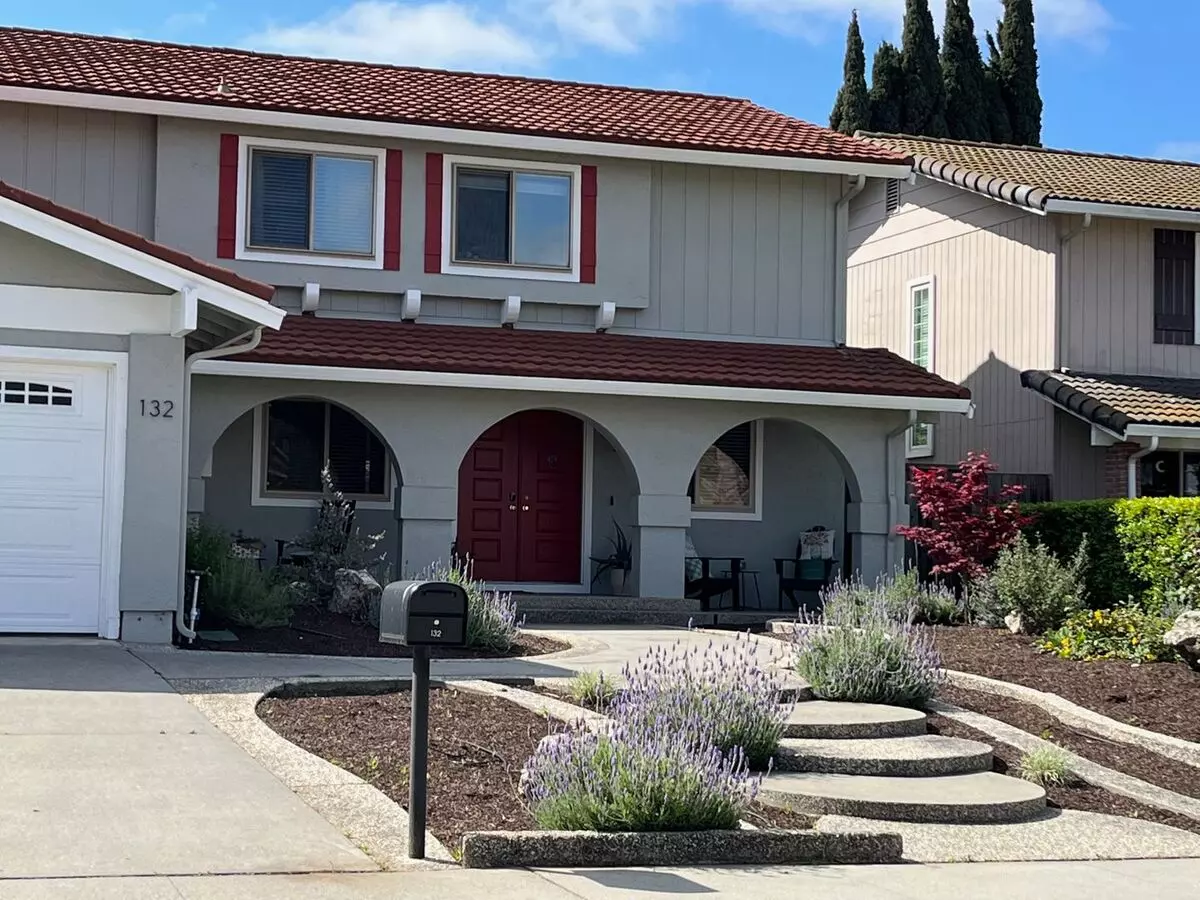 5 Beds • 2 Bath floor plan