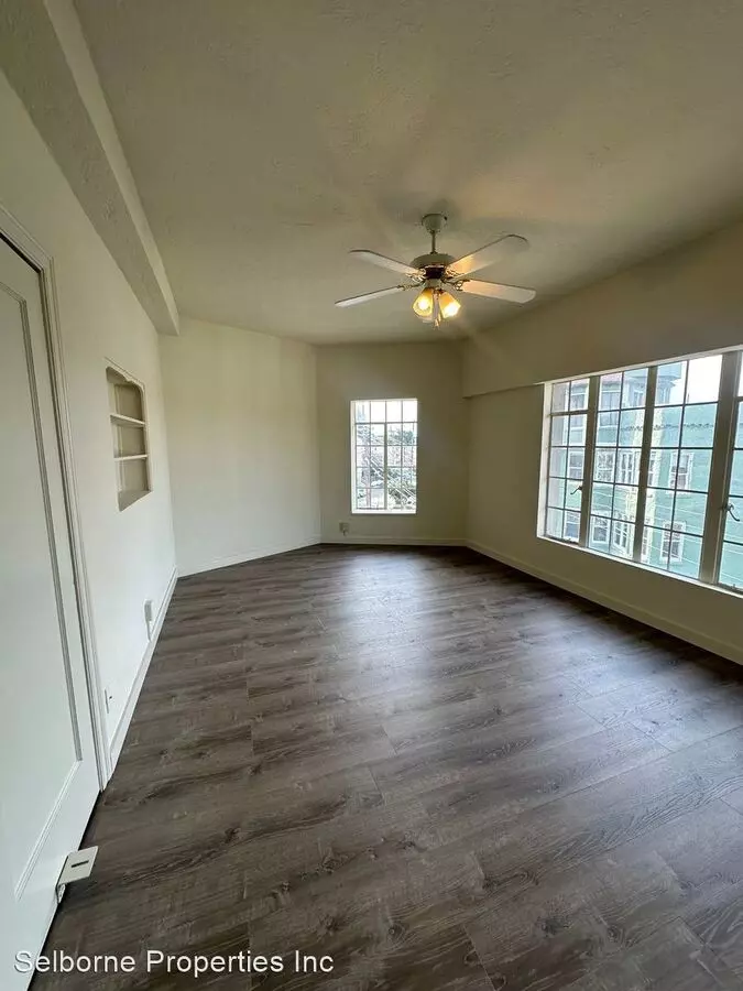 Studio • 1 Bath 18 floor plan
