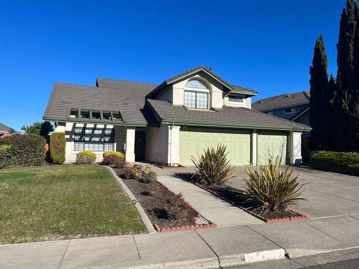 4 Beds • 3 Bath - floor plan