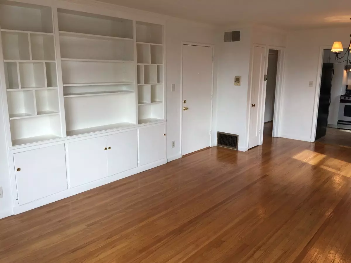 1 Bed • 1 Bath 3 floor plan
