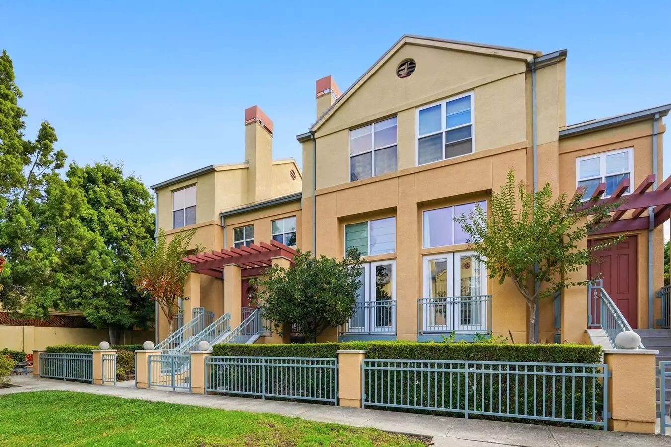 3 Beds • 3 Bath - floor plan