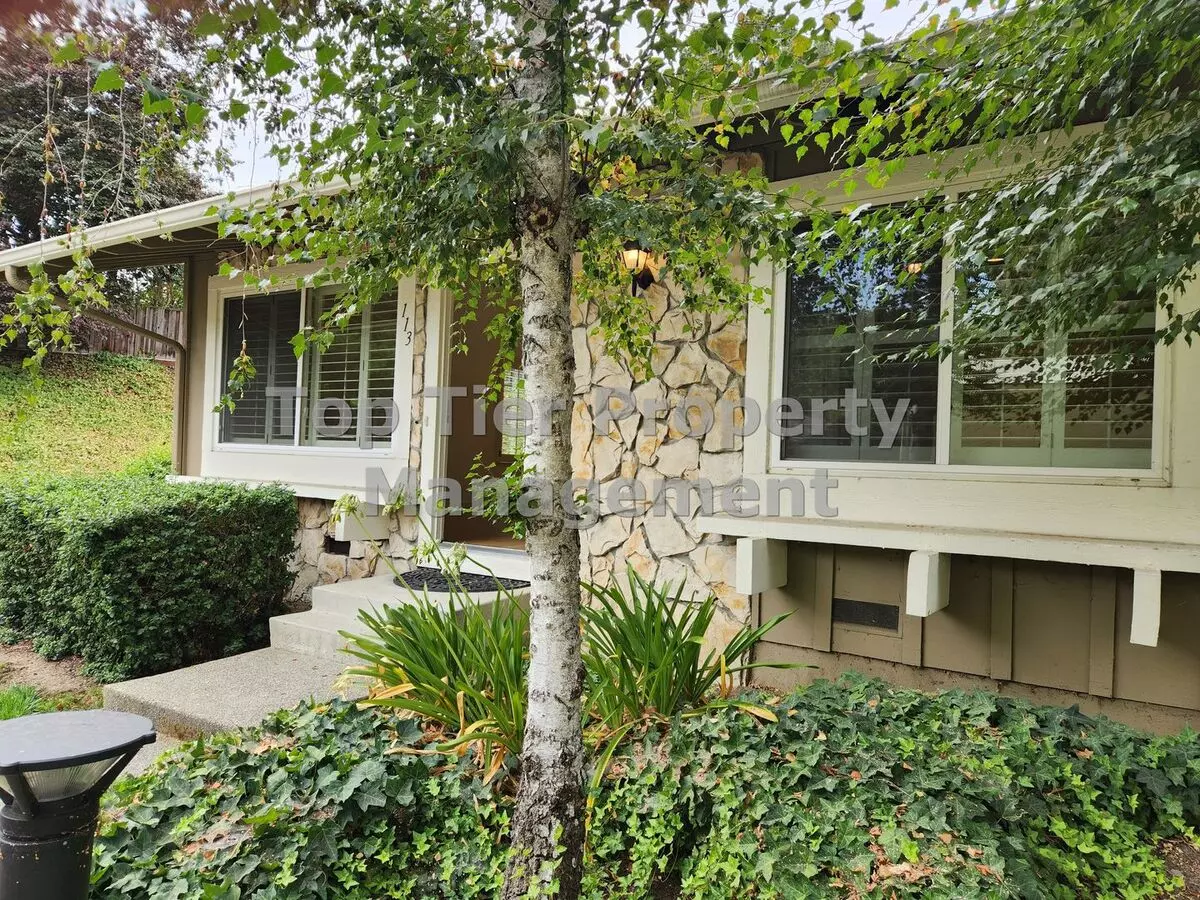 2 Beds • 2 Bath floor plan