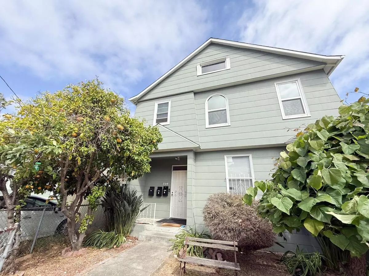 2 Beds • 1 Bath 2308 floor plan