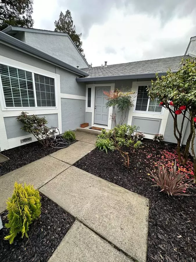 2 Beds • 2 Bath floor plan