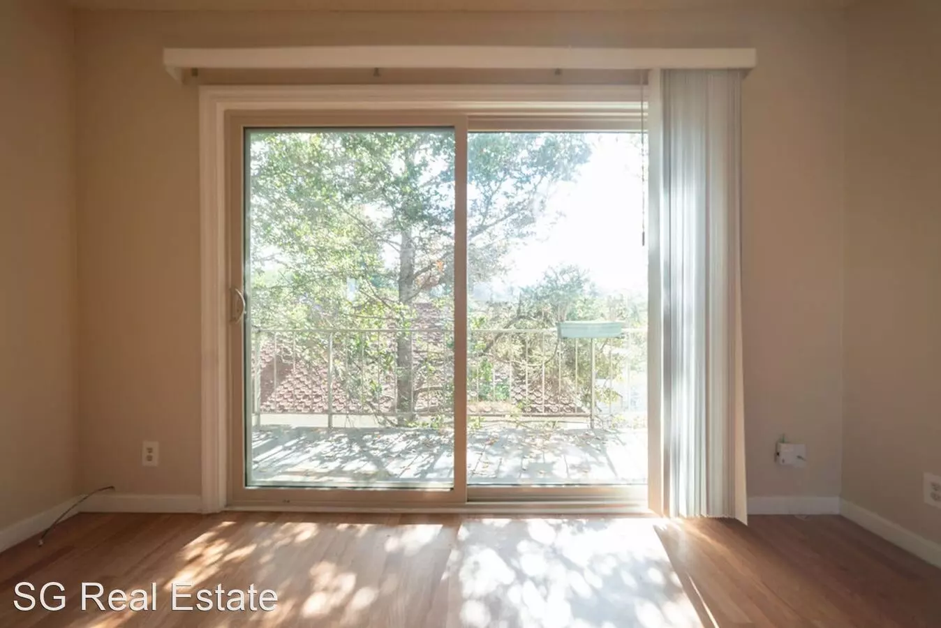 2 Beds • 1 Bath 102 floor plan
