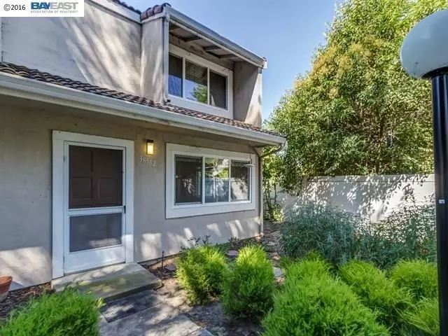 2 Beds • 1 Bath floor plan