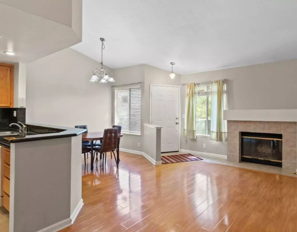 2 Beds • 2 Bath floor plan