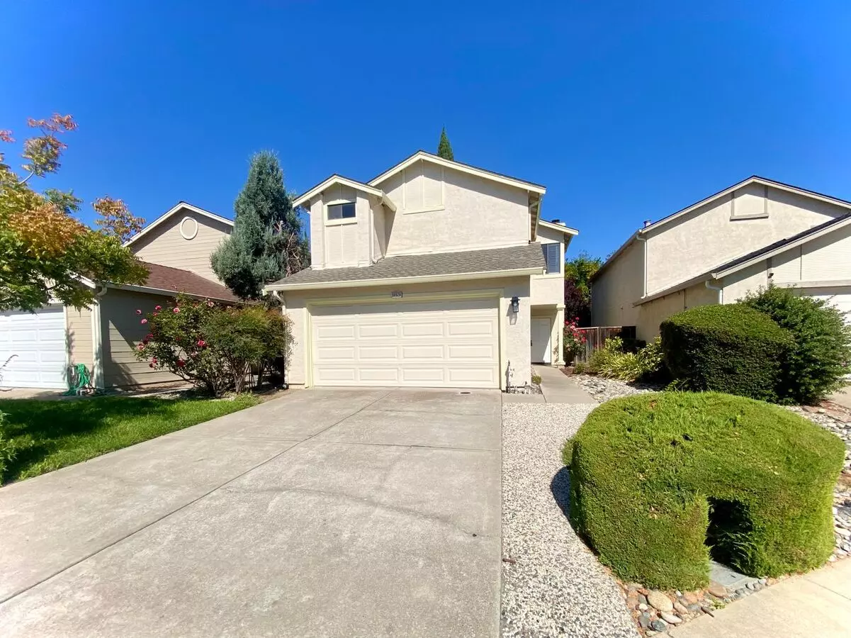 2 Beds • 2 Bath floor plan