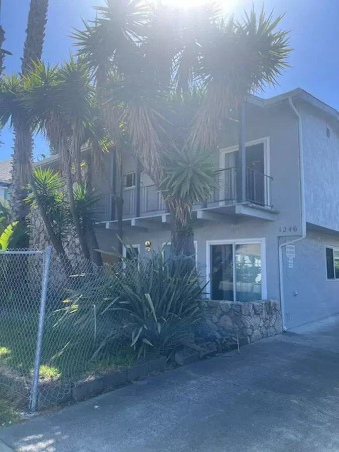 3 Beds • 2 Bath 1246-1 floor plan