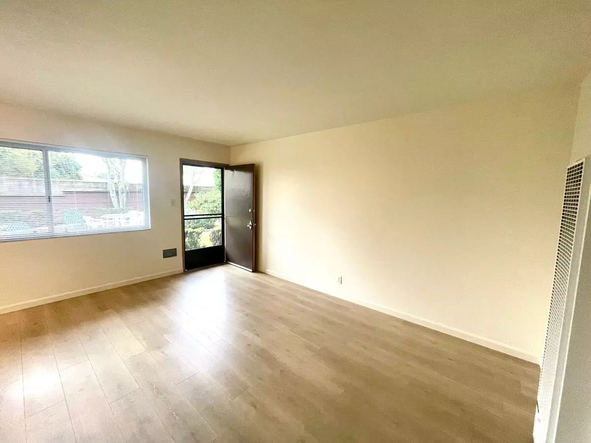 1 Bed • 1 Bath 3 floor plan