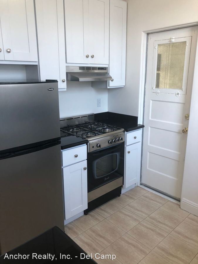 1 Bed • 1 Bath 11 floor plan