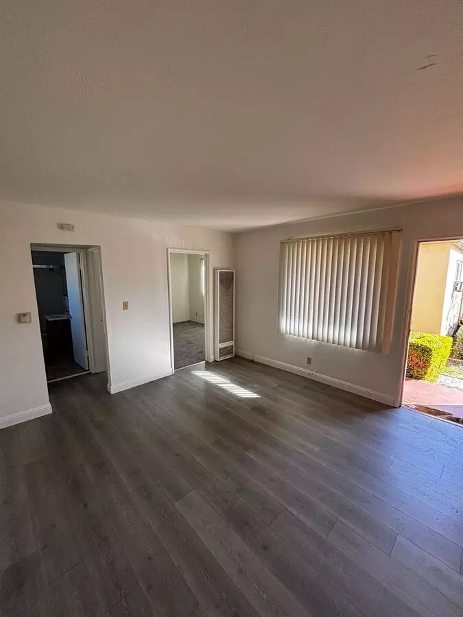 1 Bed • 1 Bath 18295 floor plan