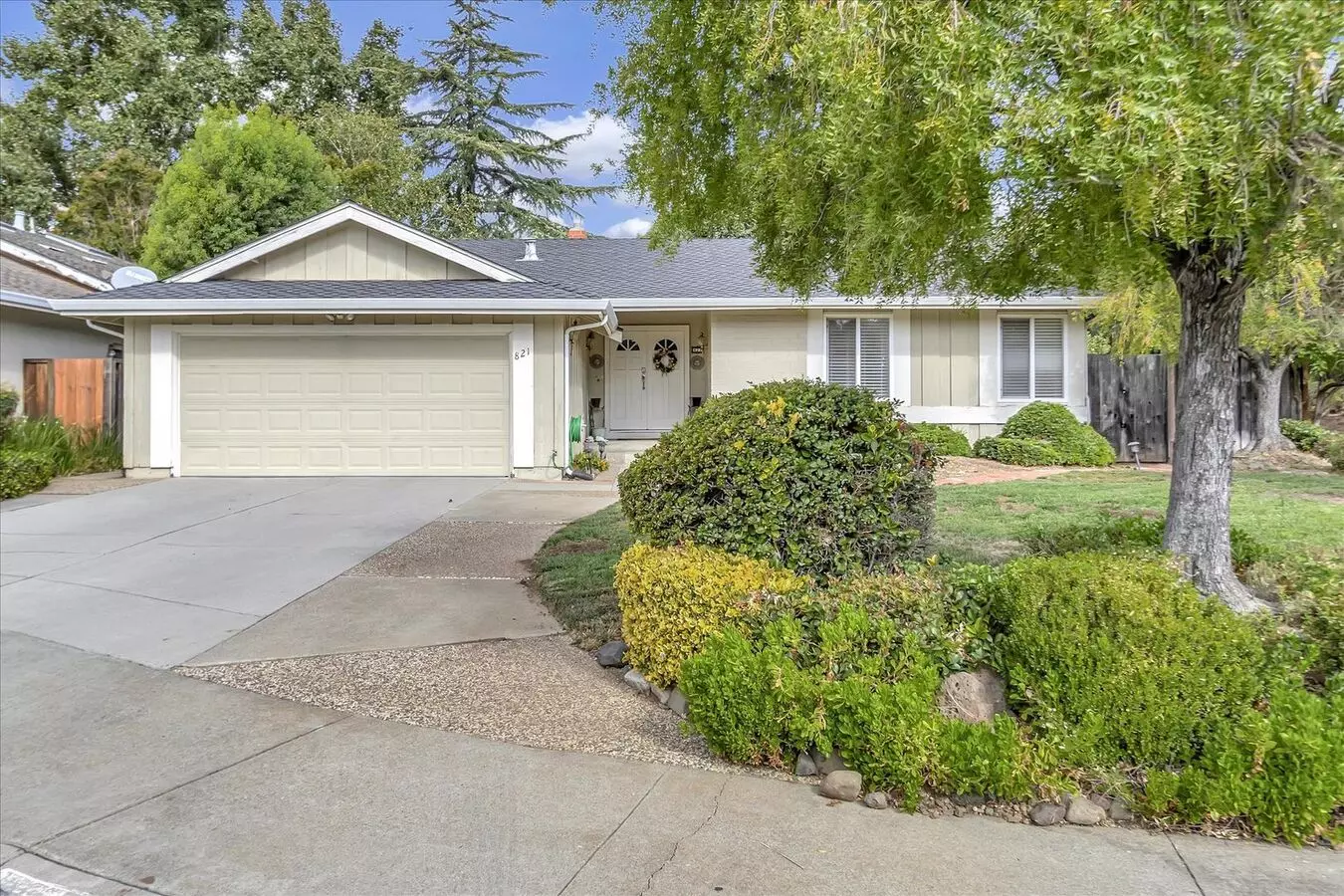 3 Beds • 2 Bath floor plan