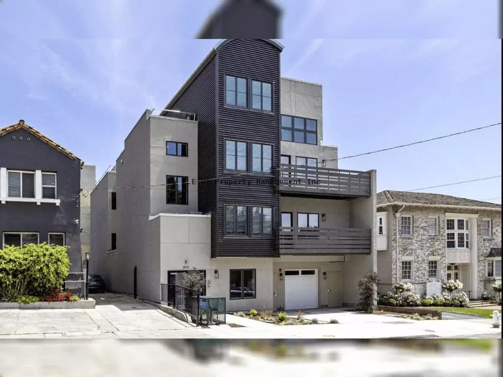 Studio • 1 Bath floor plan