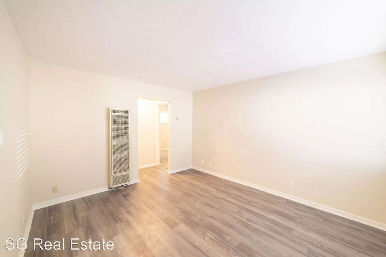 1 Bed • 1 Bath E floor plan