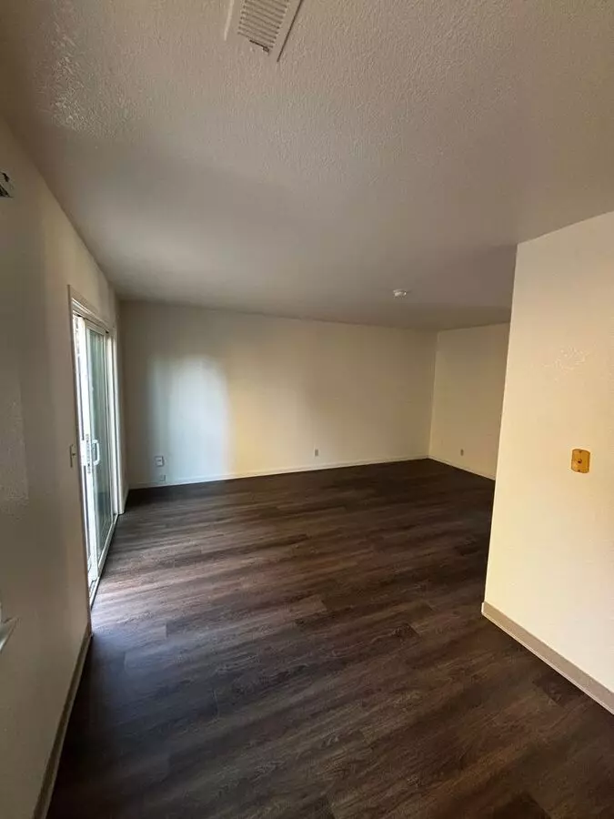 2 Beds • 2 Bath 819A floor plan