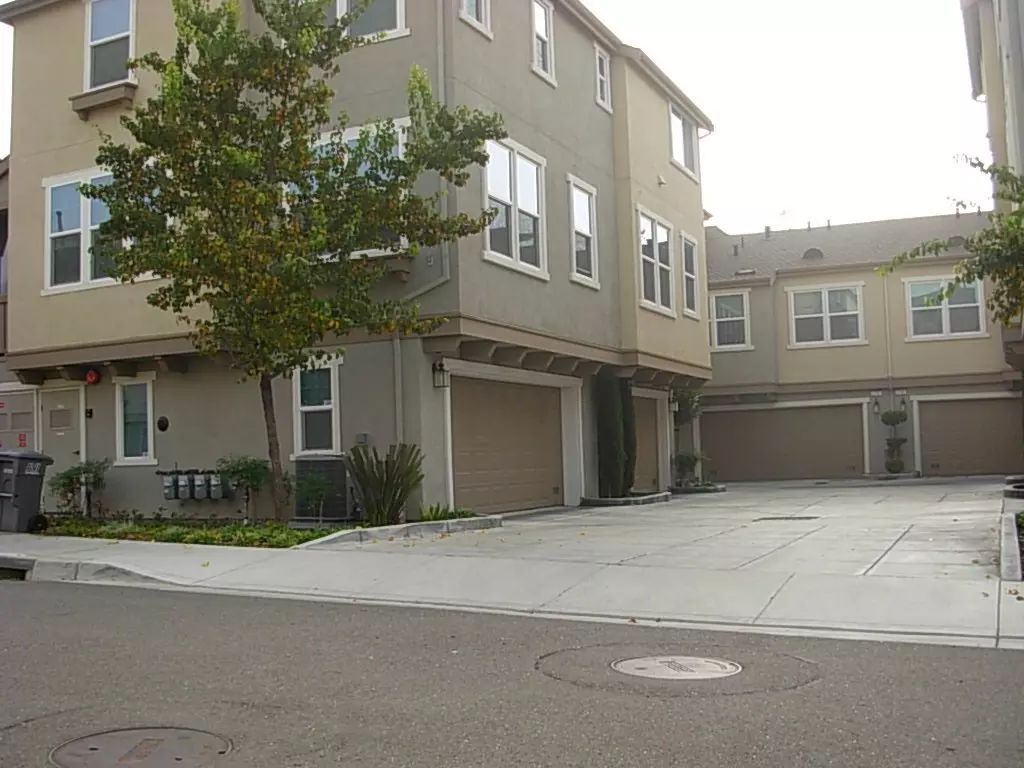 3 Beds • 2 Bath floor plan