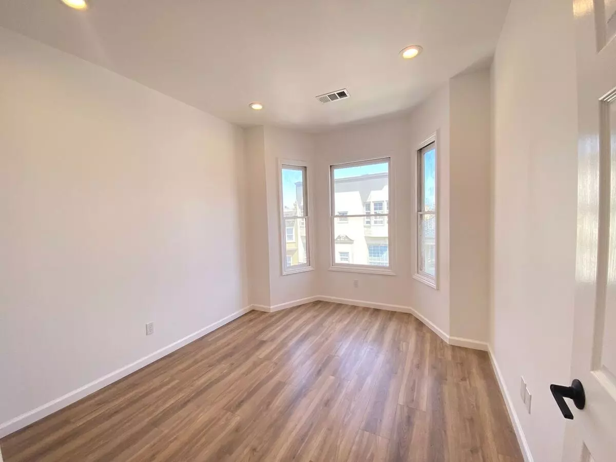 4 Beds • 3 Bath floor plan