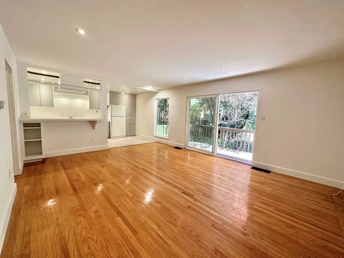 2 Beds • 2 Bath 4 floor plan