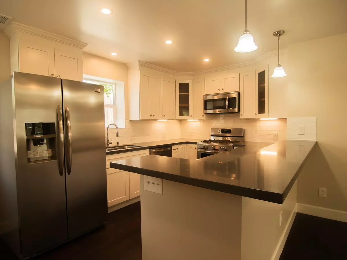 3 Beds • 2 Bath 2 floor plan