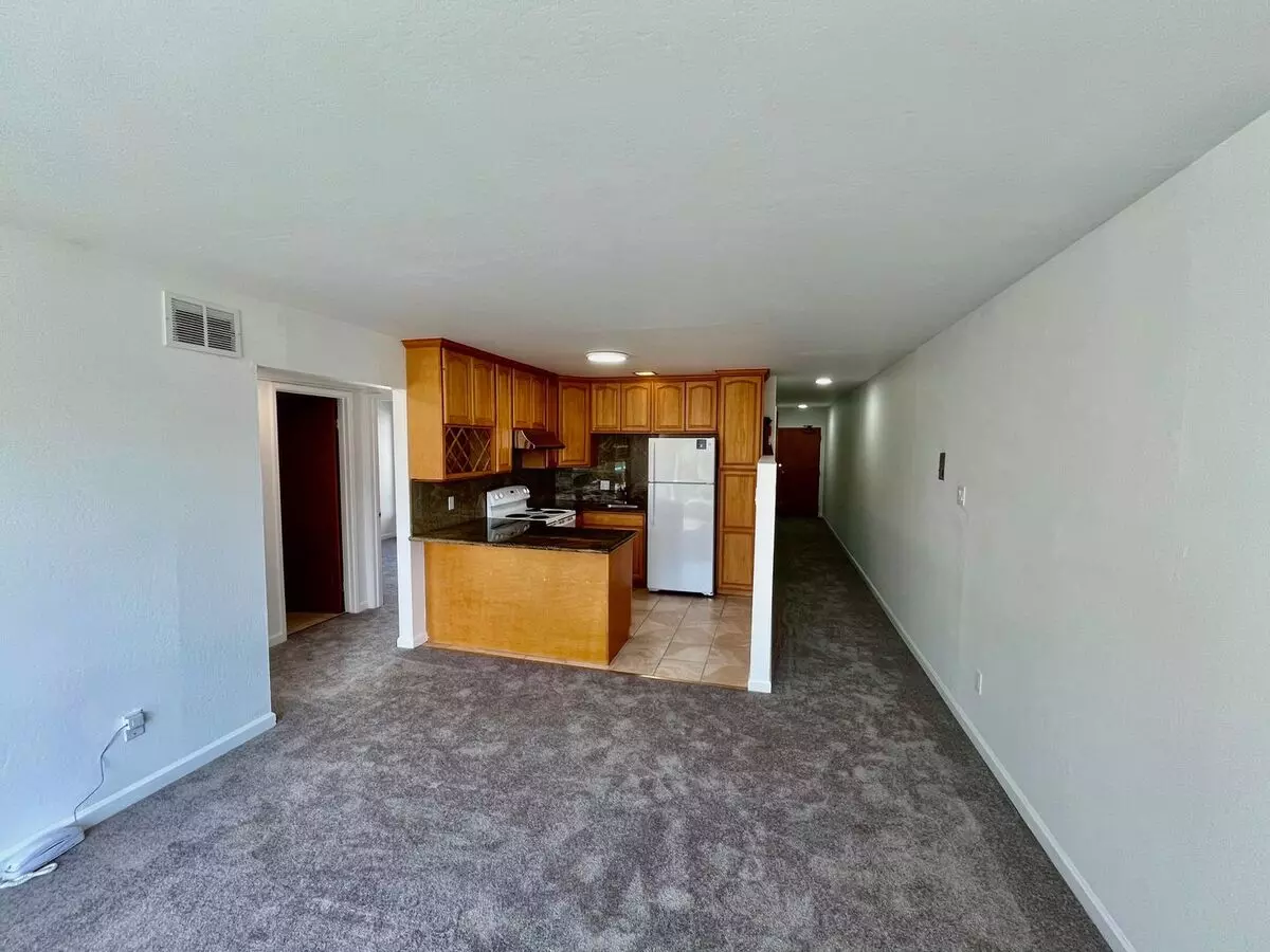 2 Beds • 1 Bath 3 floor plan