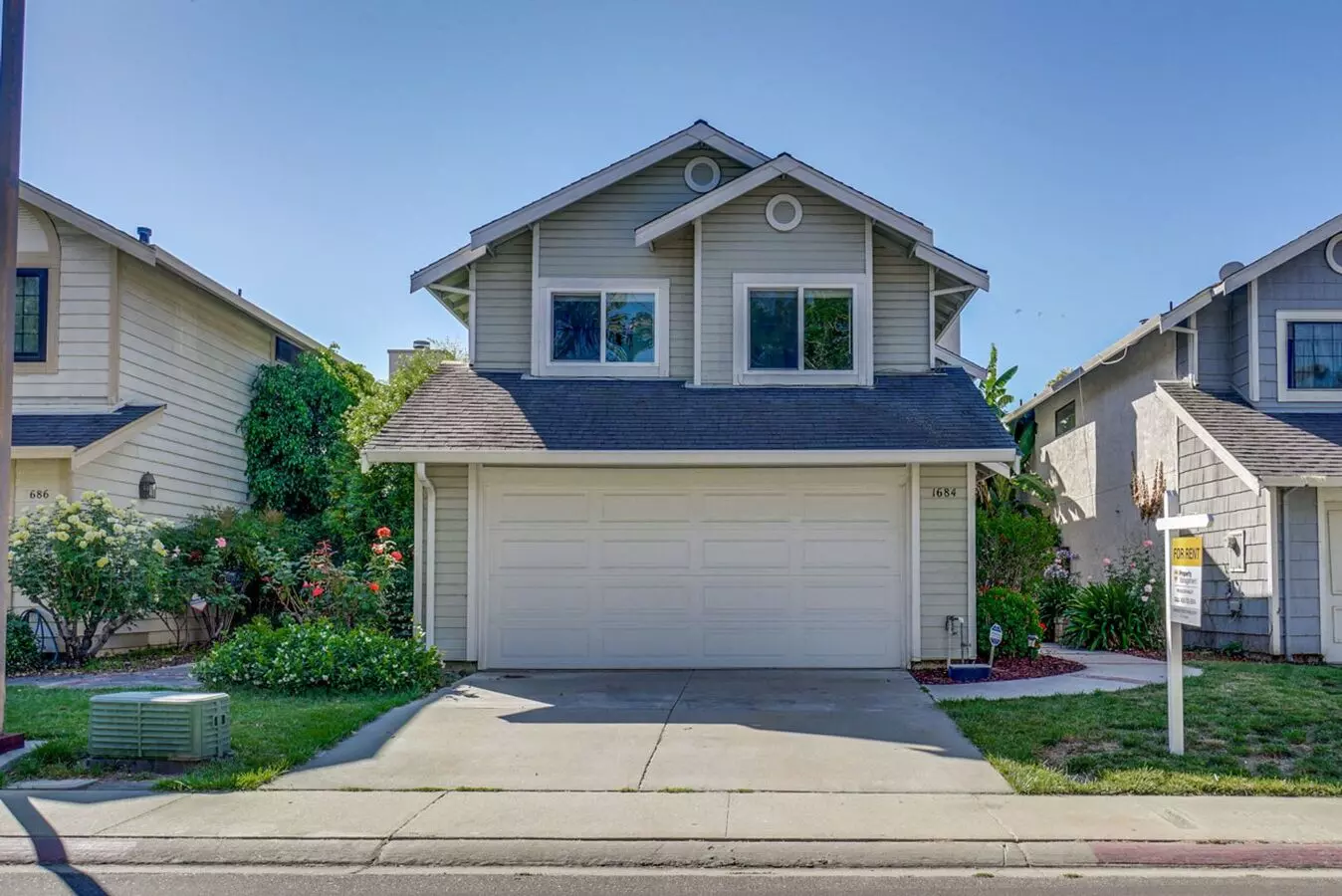 3 Beds • 2 Bath floor plan