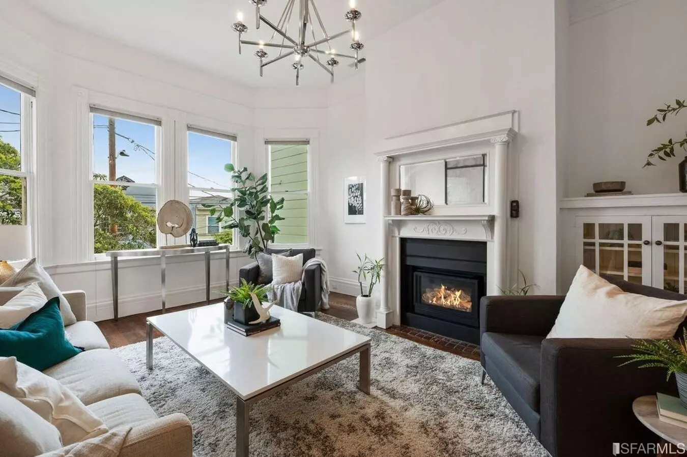 3 Beds • 2 Bath floor plan