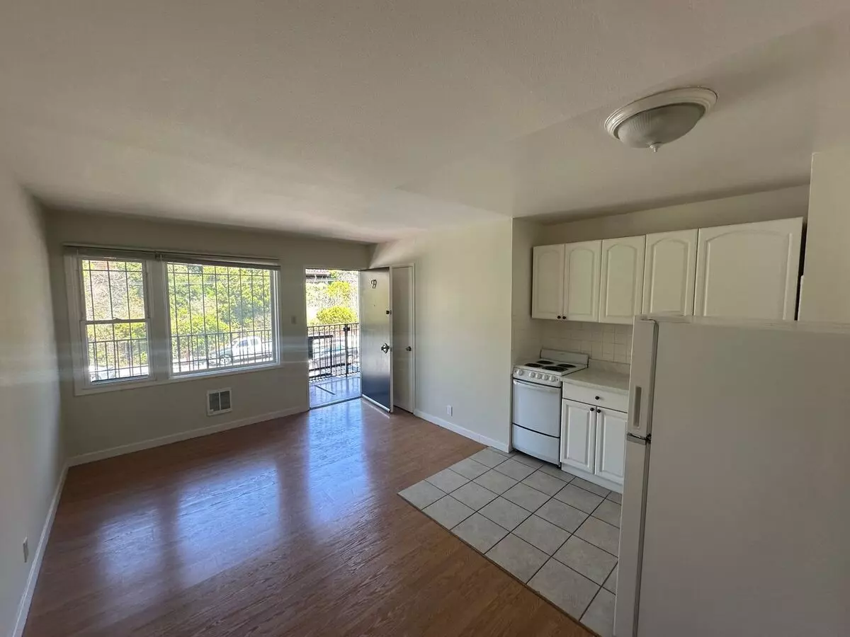 1 Bed • 1 Bath 6 floor plan