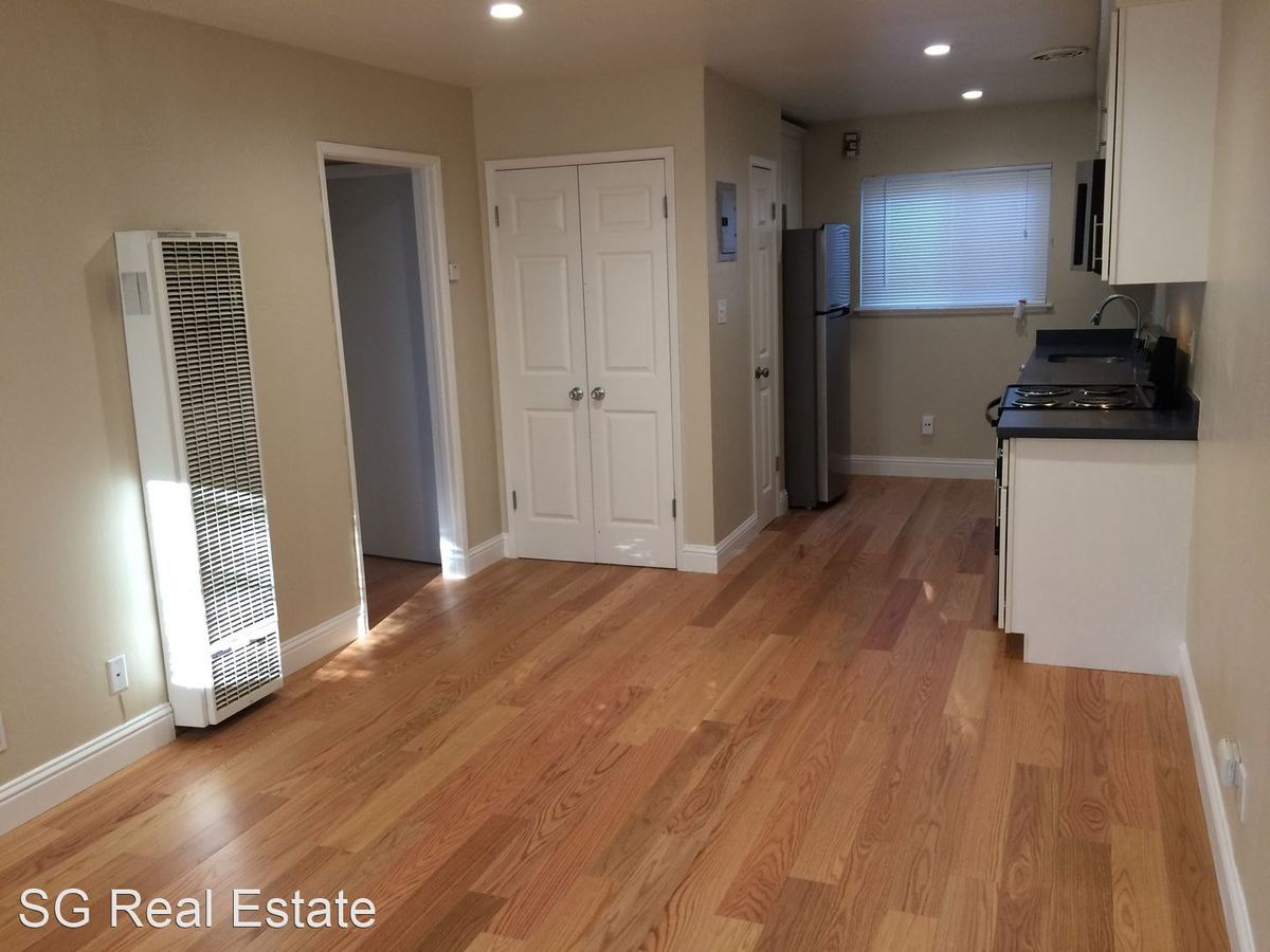 2 Beds • 1 Bath - floor plan