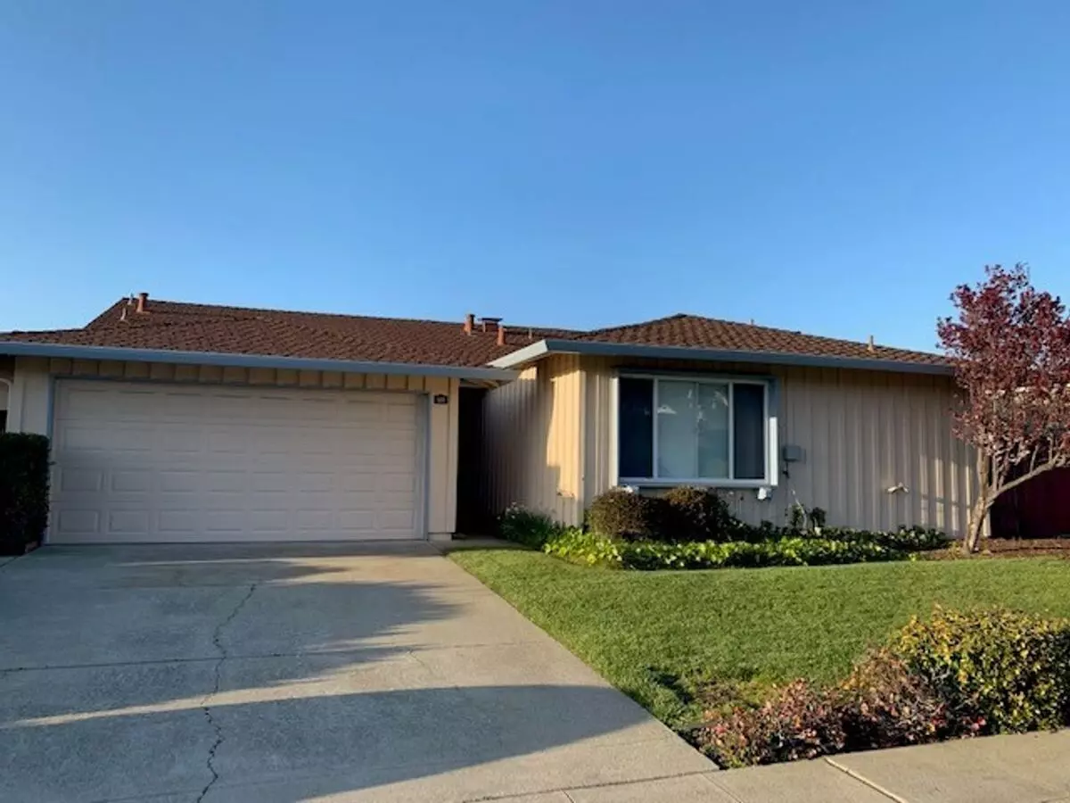 4 Beds • 2 Bath floor plan