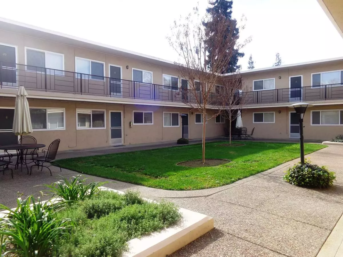 2 Beds • 1 Bath 1 floor plan