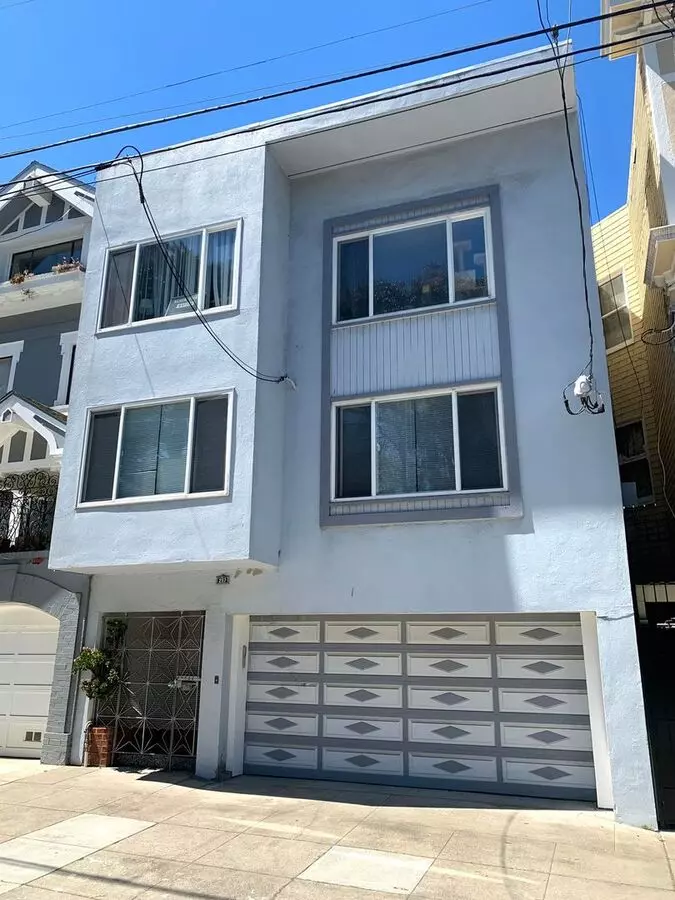 2 Beds • 1 Bath 4 floor plan